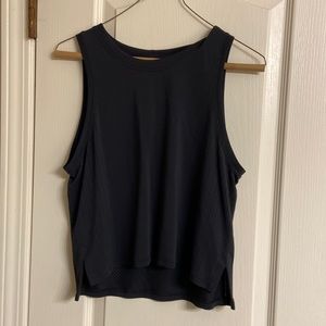 Size 6 Lululemon Train to be tank